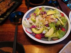 牛油果大虾沙拉-JUKEBOX玖部音乐餐厅(华侨城店)