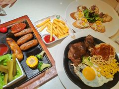 -汤姆家的牛排意面披萨(融创茂店)