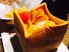 -春天里·老街坊餐厅(港隆广场店)