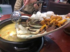 -菌之家·专业纯野生菌火锅·特色炒菌