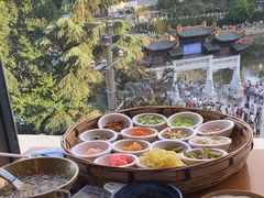 -包整·丝娃娃(一览甲秀楼风景店)