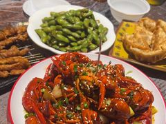 -老街烧烤大排档·地道湖北菜·龙虾馆(汉口火车站店)