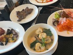 -圣丰索菲特·2 On 988 Café 自助餐厅