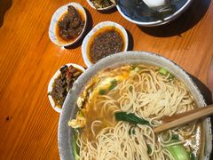 -兵哥豌豆面(雅颂居店)