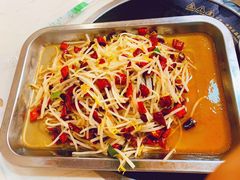 炒豆芽-阿杰烧烤·西安传统烤肉店(天朗御湖店)