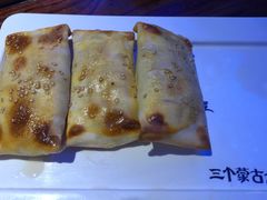 蒙古传统现烤包子-三个蒙古大叔羊肉串(大宁店)