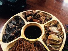 -慢丽江·云南野生菌土鸡锅(西山店)