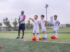 -Riverside河畔少儿足球培训(前滩店)