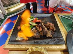 -米德维奇俄式西餐厅(西六道街店)