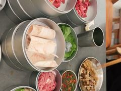 -晓沸牛肉海鲜小火锅(白湖亭万达广场店)