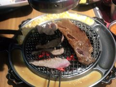 -青瓦炭韩潮烤肉(花园道店)