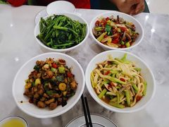 -红色湘菜馆(春风店)