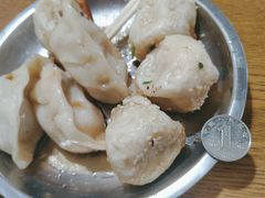 -黄阿姨锅贴大王(万航渡路店)