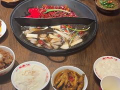 -萍姐火锅·公路夜市(武汉首店)