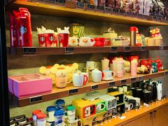 零售区-星巴克(杭州湖滨银泰E区店)