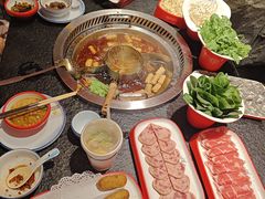 -醉董牛川派鲜肉自选火锅(烟台店)