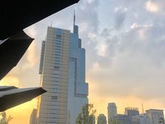 -UNI UNI(环亚凯瑟琳店)