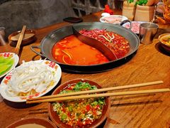 -萍姐火锅·公路夜市(武汉首店)