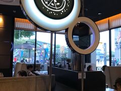 -必胜客(上海新南方商城PH店)