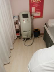 -薇兰专业脱毛连锁机构