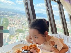 -中央电视塔旋转餐厅