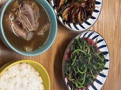 -汇慈安·高端自营月嫂(武汉月子尊享店)