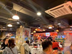 大堂-鲜入围煮花胶鸡海鲜火锅