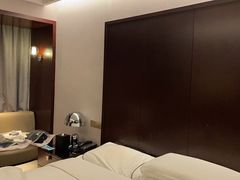 -上海龙之梦万丽酒店