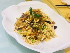 家常凉拌海蜇-鹊华居·地道鲁菜·海鲜·融合味(大明湖店)