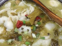 -周鱼小馆石锅酸菜鱼(活力汇店)