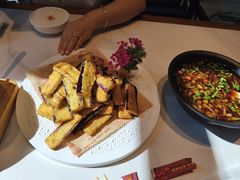 -老周家酱卤猪蹄私房菜(克拉玛依西街店)