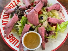 烤牛肉沙拉-Tubestation站点比萨(高新万达ONE店)