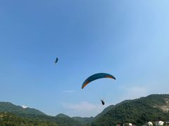 -趣飞飞黑麋峰滑翔伞基地(市区咨询店)