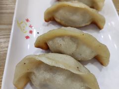 -珊珊小笼馆(仙霞路店)