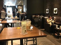 -星巴克臻选(南京金茂览秀城店)