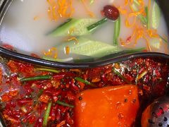 -串门邻居串串火锅(云南南路店)