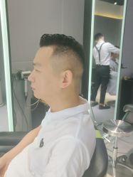-不迫先生专业男士剪发