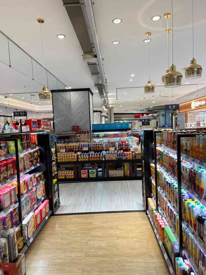 麦凯乐(大连总店)-"比较喜欢这里的购物氛围,当然会员日这类的.