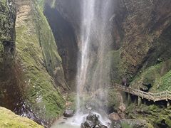 -龙水峡地缝景区