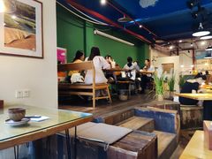 大堂-无届青年餐馆(熙街店)