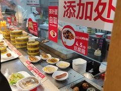 -南城香·饭香串香馄饨香(青年路店)