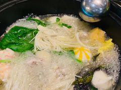 -东椰·海南椰子鸡火锅(朝阳门店)