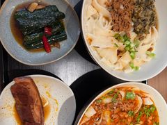 -顺溜·手工刀削面·黑金店(铜锣湾店)