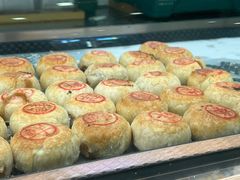 小龙虾鲜肉月饼-泸溪河桃酥(凯德MALL太阳宫店)