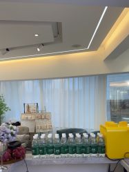 -U+nail优加专业美甲美睫