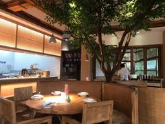 -蜜桃餐厅·伴山(湖滨商业街店)