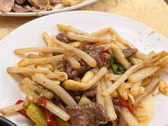 花生芽炒牛肉-醉贤居