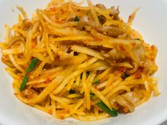 榨广椒肥肠土豆丝-楚山晓·楚湘菜(江夏永旺店)