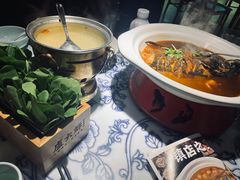 -卢大鲜鱼头捞饭(美利广场店)