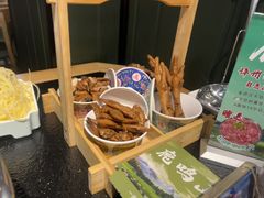 -鹿鸣山草本茶香火锅(园西路店)